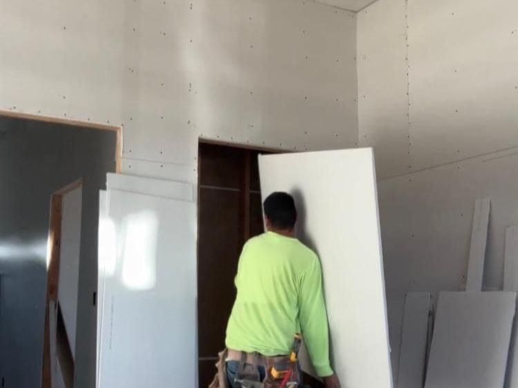 	Tavo's Construction LLC
